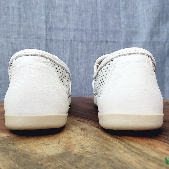 Minnetonka Pacific Slip On Loafer White Perforated Leather Women's 7.5 (Tag 8.0) - Picture 4 of 11